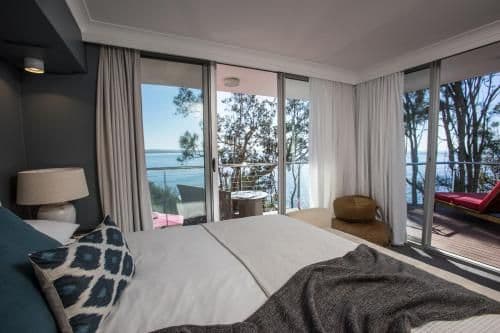Luxury Suite with Sea and Pools Views