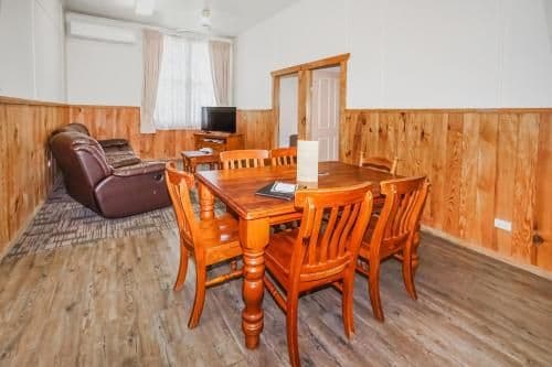 Four-Bedroom Cottage