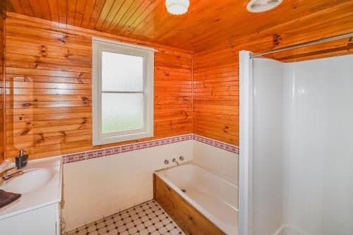 Three-Bedroom Cottage