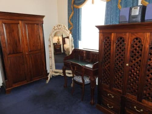 Manor King Room