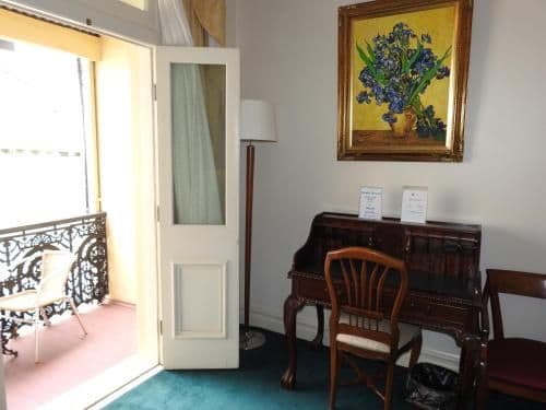 Manor King Room