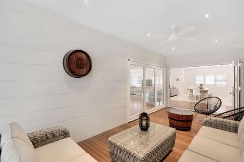 Five-Bedroom Holiday Home