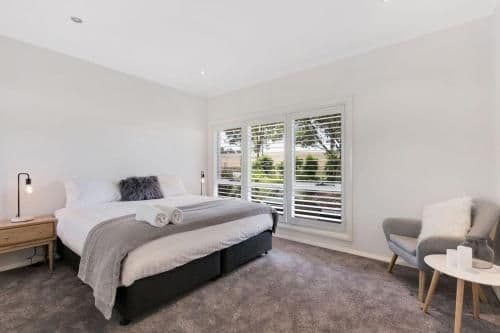 Five-Bedroom Holiday Home