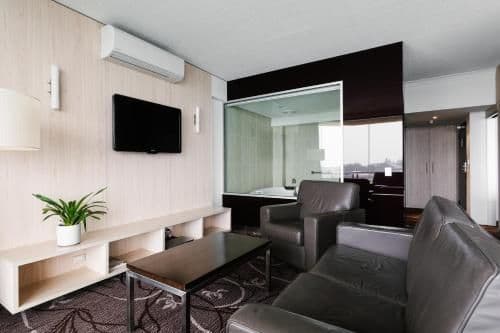 Suite with Spa Bath