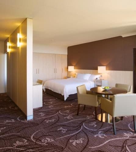 Suite with Spa Bath