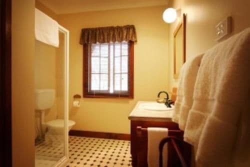 One-Bedroom Cottage