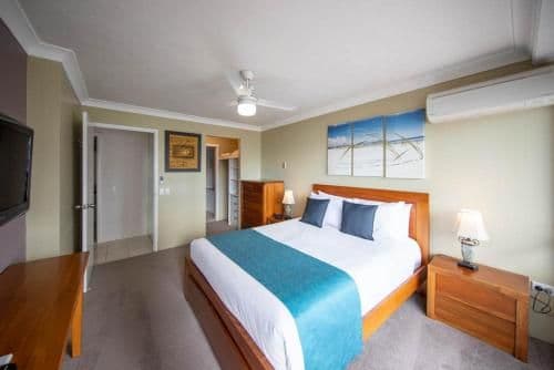 Two-Bedroom Deluxe Apartment - High Floor