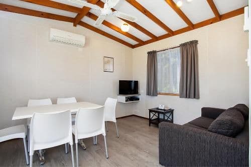 Deluxe Cabin (6 Guests)