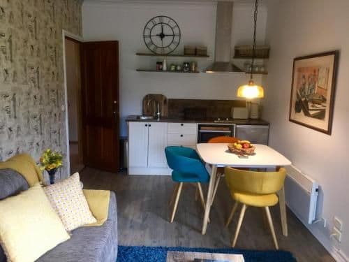 One-Bedroom Apartment with Sea View