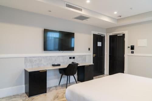 Premium King Room