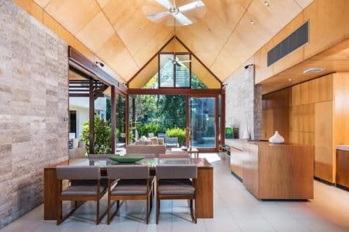 Four-Bedroom Luxury Villa with Private Pool 