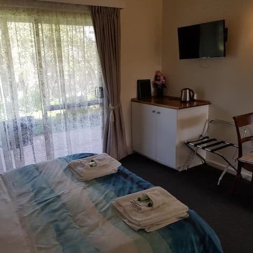 Deluxe Queen Room