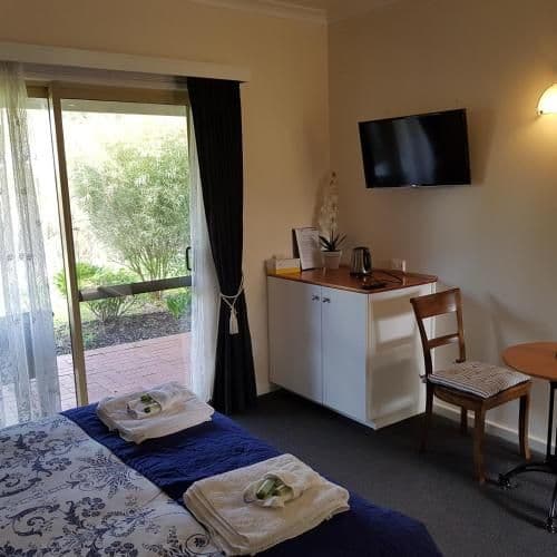 Deluxe Queen Room