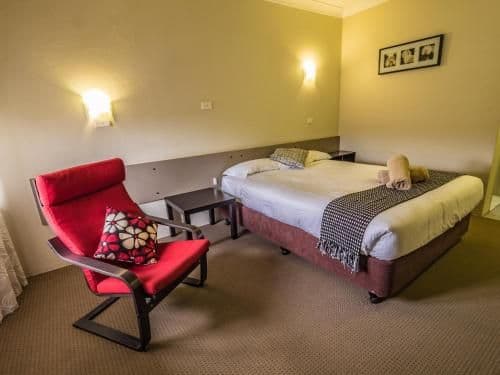 Deluxe Queen Room