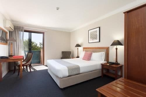 Executive Queen Room