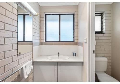 Standard Motel Room - Sleeps 2