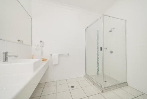 Standard King or Twin Room