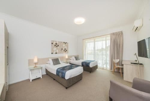 Standard King or Twin Room