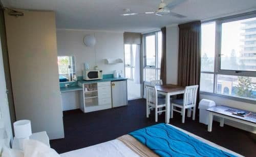 Queen Room with City View