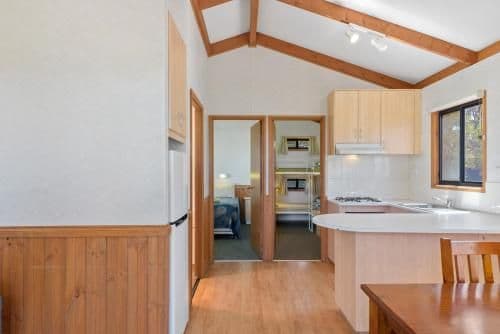 Superior 2 Bedroom Cabin - Sleeps 6
