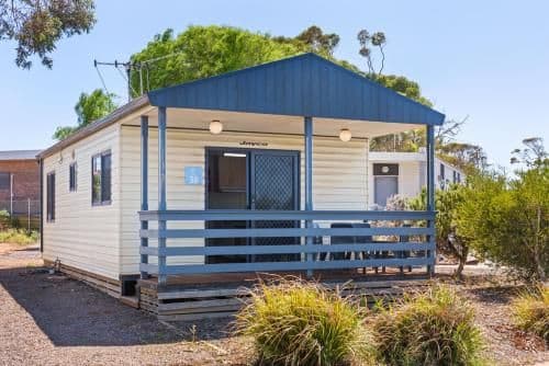 Superior 2 Bedroom Cabin - Sleeps 5