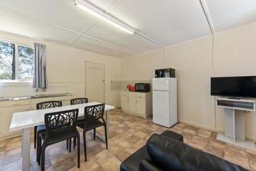 Economy Studio Cabin - Pet Friendly