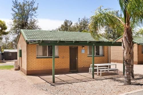 Economy Studio Cabin - Pet Friendly