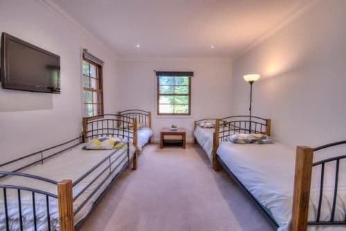 Four-Bedroom Chalet - Redwood