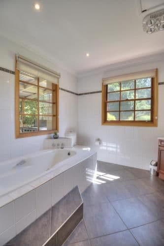 Four-Bedroom Chalet - Redwood