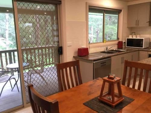 Self-Contained Cottage with Spa Bath - Forestview Cottage