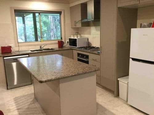 Self-Contained Cottage with Spa Bath - Forestview Cottage