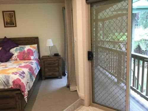 Self-Contained Cottage with Spa Bath - Forestview Cottage