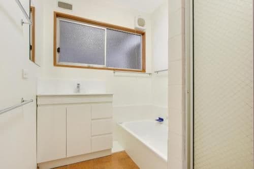Three-Bedroom Holiday Home - Herons rise