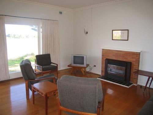  Two-Bedroom Beach Shack - Jetty Road