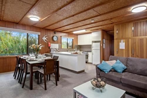 Three-Bedroom Houseboat - The Murray Dream