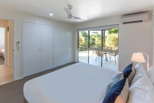 4 bedroom apartment with sea view - Apartment 5