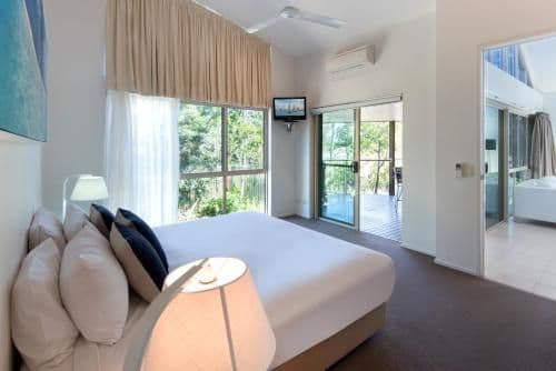 4 bedroom apartment with sea view - Apartment 5