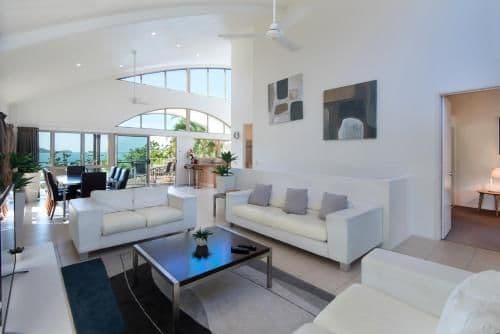 4 bedroom apartment with sea view - Apartment 5