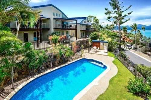 4 bedroom apartment with sea view - Apartment 6