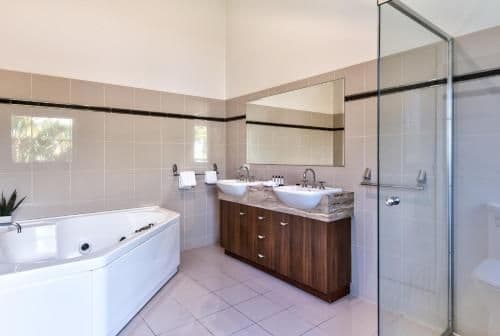 4 bedroom apartment with sea view - Apartment 1
