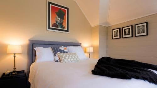 Deluxe King Suite