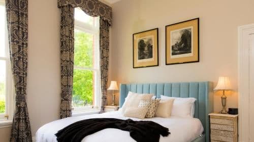 Deluxe King Suite