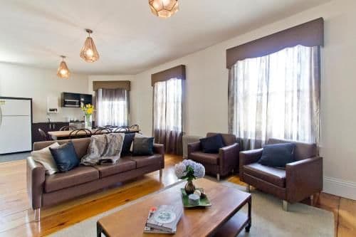 Deluxe Family Room