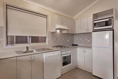 Deluxe 2 Bedroom Spa Cabin