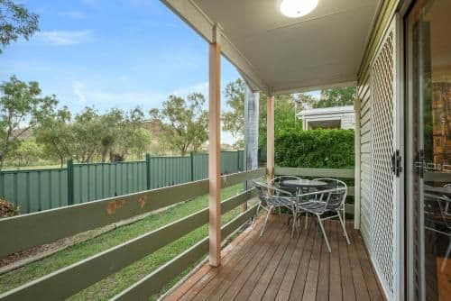 Deluxe 2 Bedroom Cabin - Sleeps 5