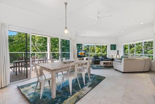 Deluxe Two-Bedroom Apartment with Garden View