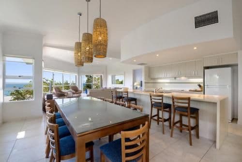 Deluxe Two-Bedroom Apartment with Ocean View