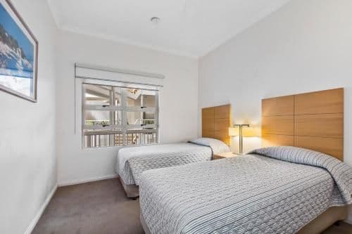 Deluxe Two-Bedroom Apartment with Garden View