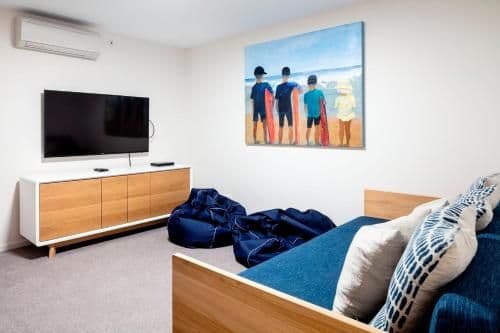 Three-Bedroom Apartment (higher floor) - Skyhome