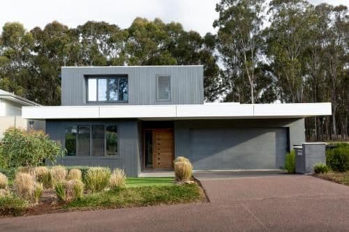 Four-Bedroom Holiday Home